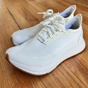 Flux Footwear Adapt Runner — White & Gum
